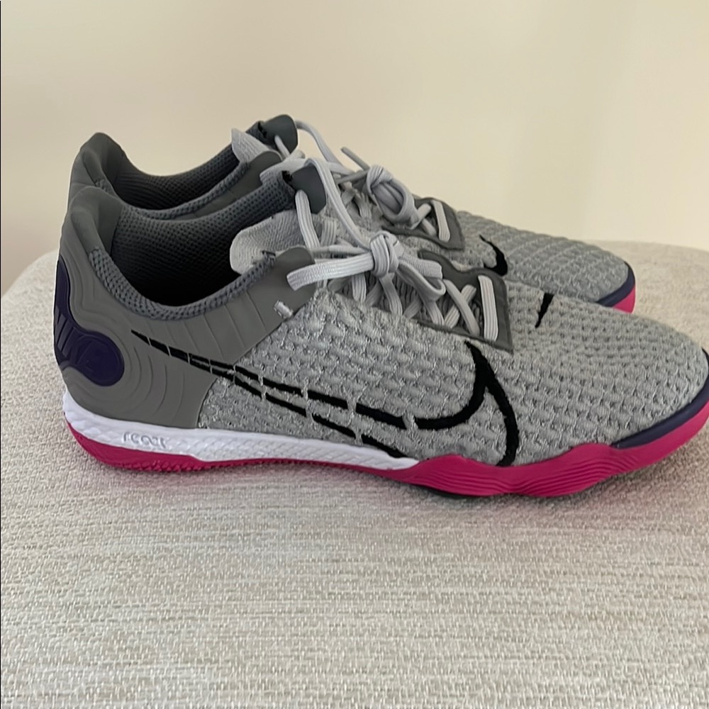 Nike React Gato 'Light Smoke Grey Electro Purple' mens 8 women’s 9.5 new W/O Box - Picture 4 of 4